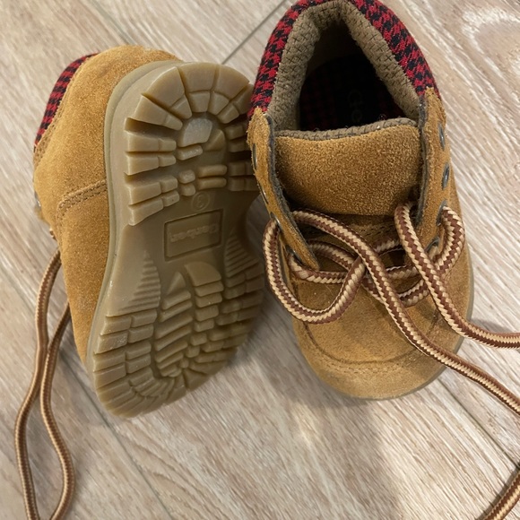 Baby size 3 leather boots - Picture 2 of 3